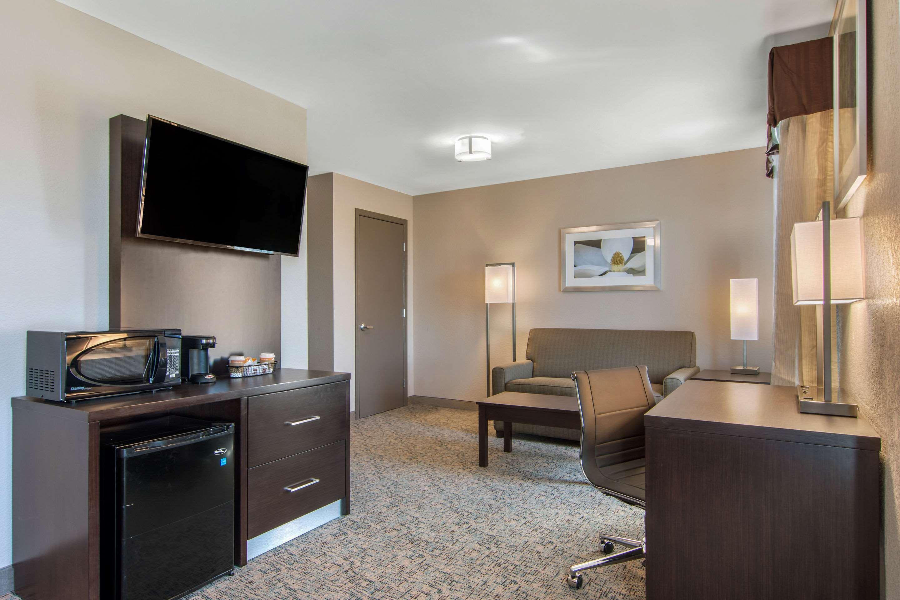 Clarion Inn & Suites Atlanta Downtown Exteriér fotografie